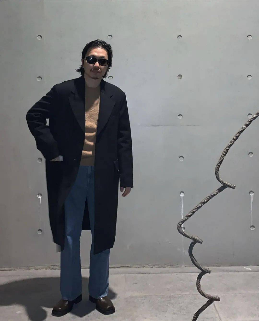 竟然也蜜汁匹配一眼看上去就感觉是学艺术的哈哈像李东辉的风格,就很