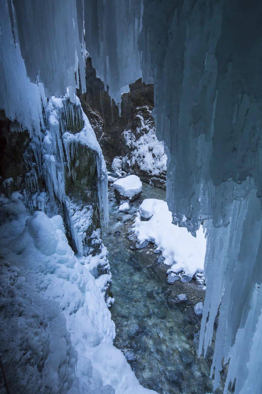 探秘冰风溪谷