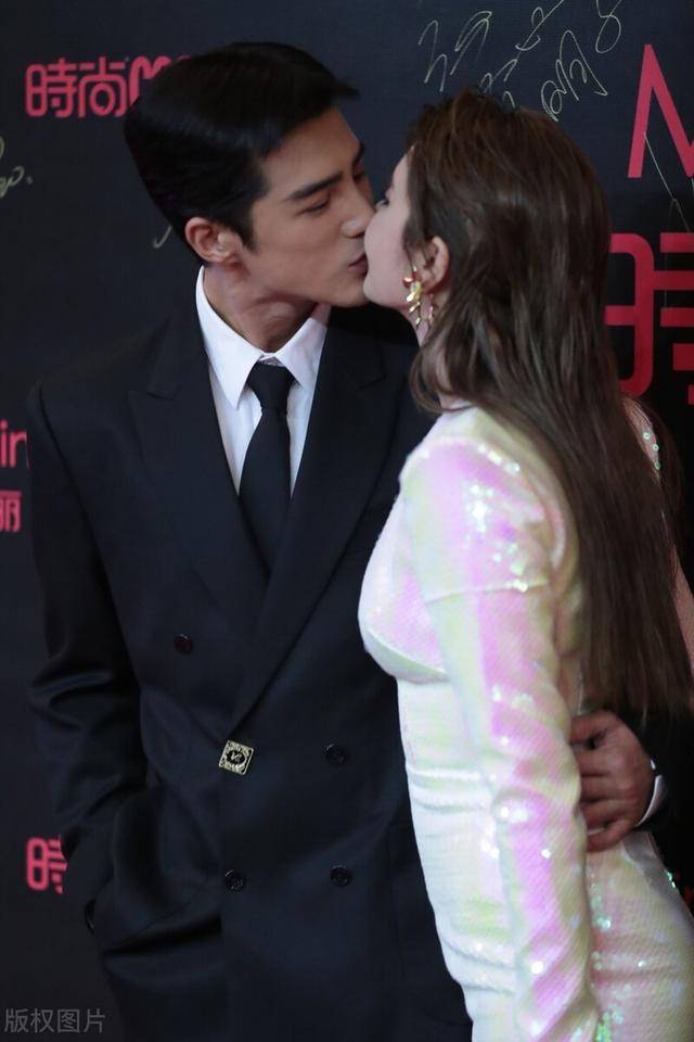 高血糖警告,姜潮麦迪娜红毯接吻三次,现场被甜到齁住