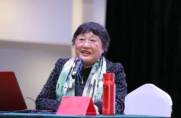 【专家解读】刘焱:幼儿园如何落实"以游戏为基本活动"?