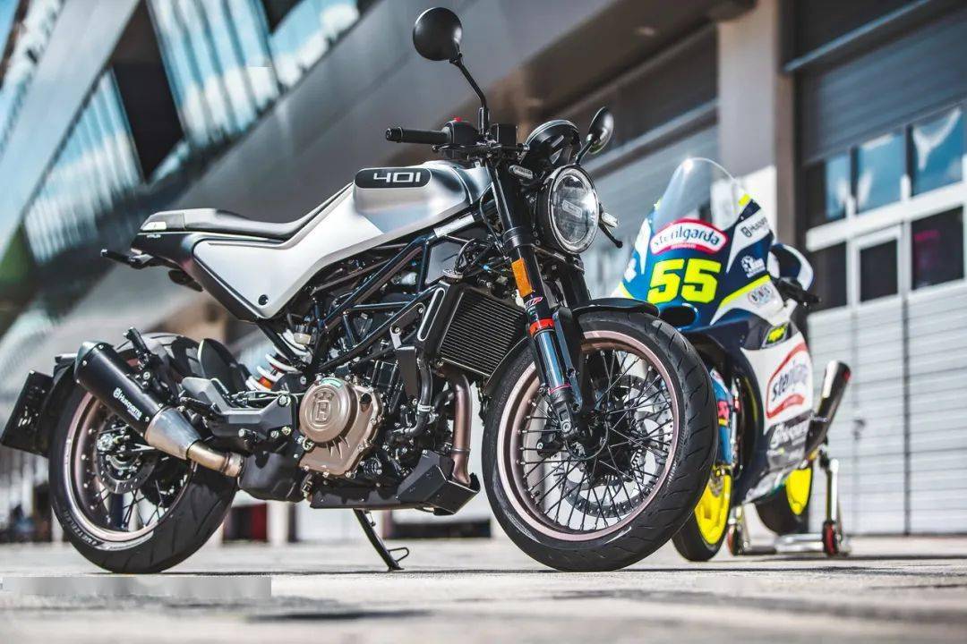 图集赛场内的胡斯瓦那vitpilen401白箭