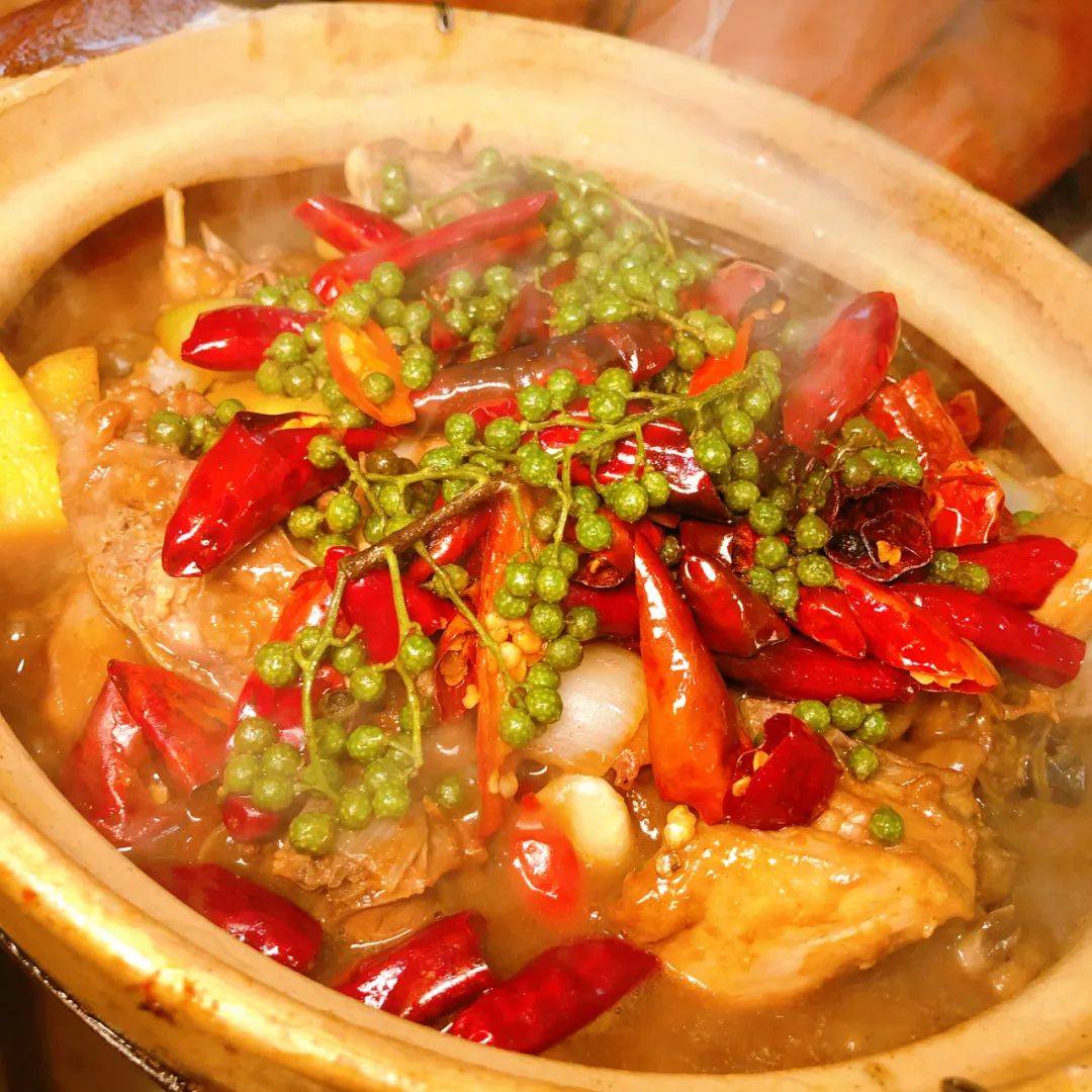 长春90后老板,因为爱吃打边炉就在吉大南校附近开了