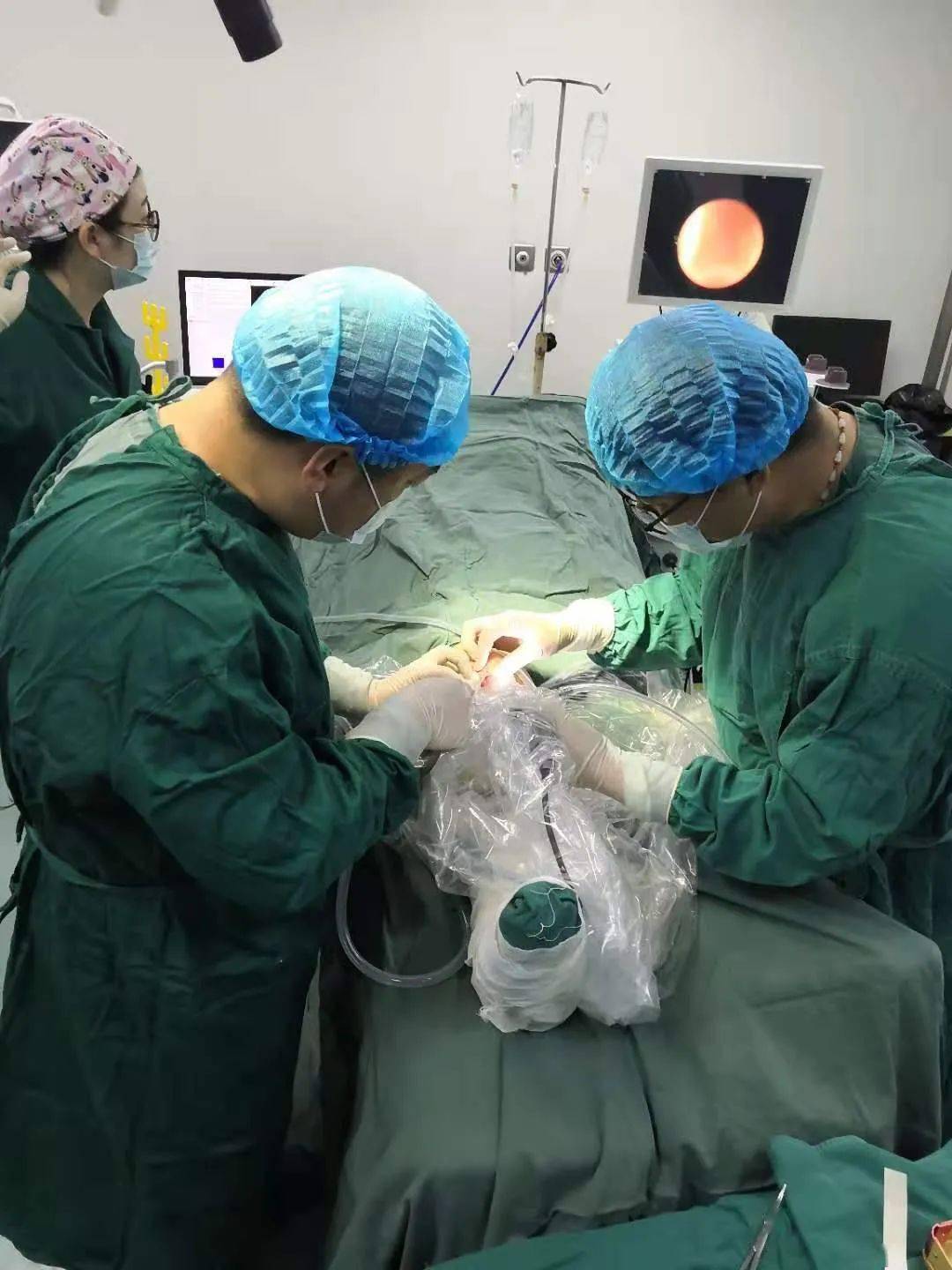 【中西医结合|五医】针刀镜解决大病痛 ——我院首例针刀镜膝关节血肿