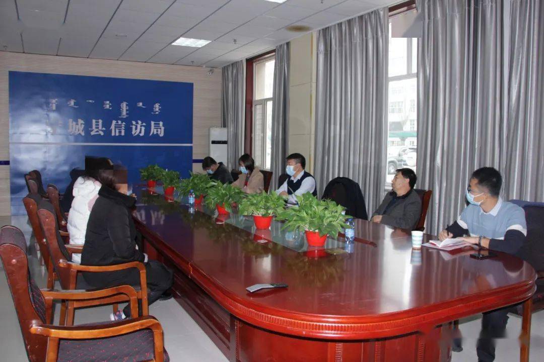 2020年11月18日,宁城县政府副县长夏景图到县党委政府联合接访中心