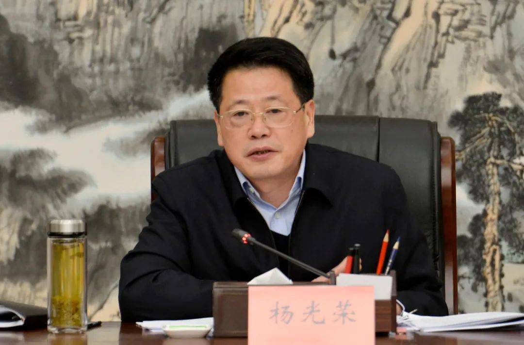 市领导胡明莹,李志伟,刘玉杰,张家忠,章绍伟,王波,白晓云等出席会议.