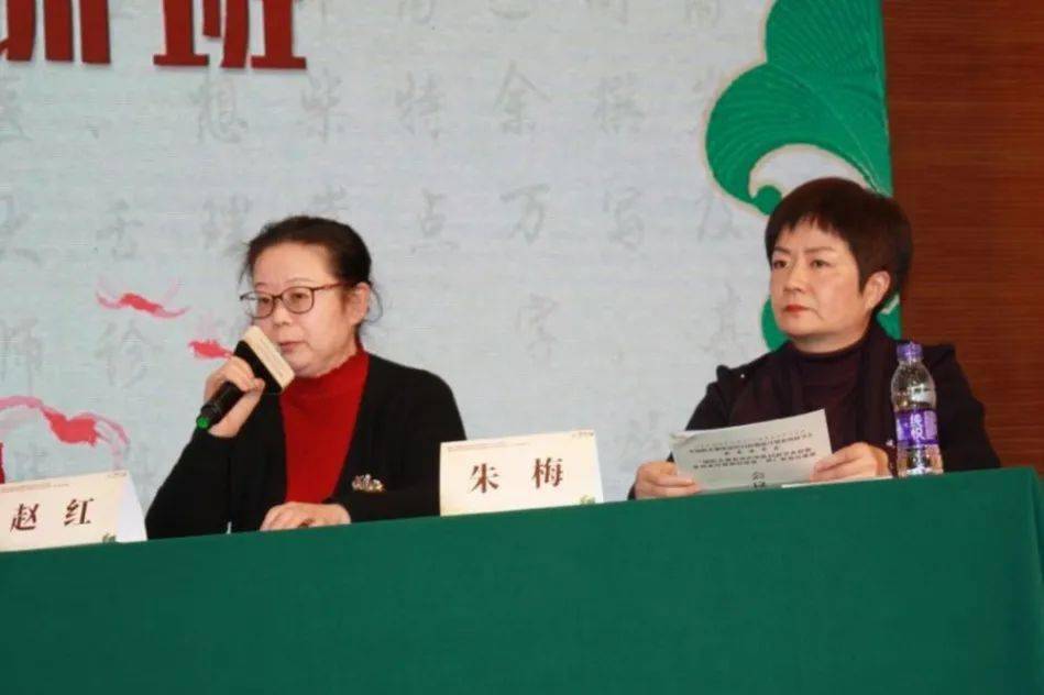 包含北京中醫(yī)醫(yī)院柴嵩巖知名專家團(tuán)隊成員掛號聯(lián)系方式_專家號簡單拿的詞條