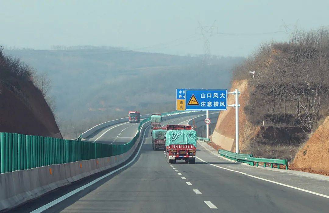 新国道310试通行段运行安全平稳有序
