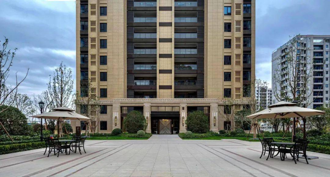 当新古典主义建筑立面,与当代的简约审美相遇,瓯江国际新城瓯绣苑,以