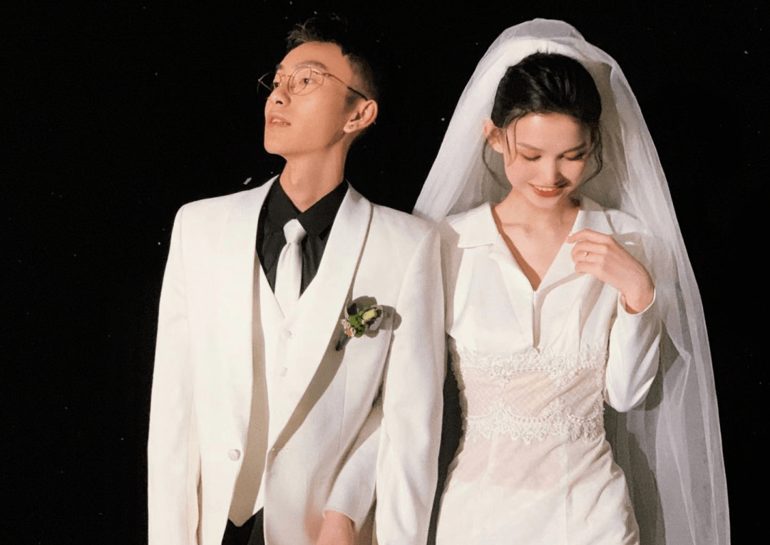 20岁网红王柠萌曝离婚!男方被扒pua,曾以死相逼还不管孩子