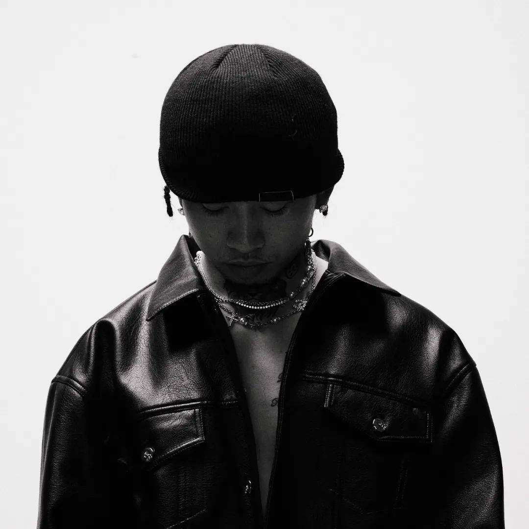 马思唯有家却不能回别忘了他有马子陪不怪她神预言最危险的地方她都去