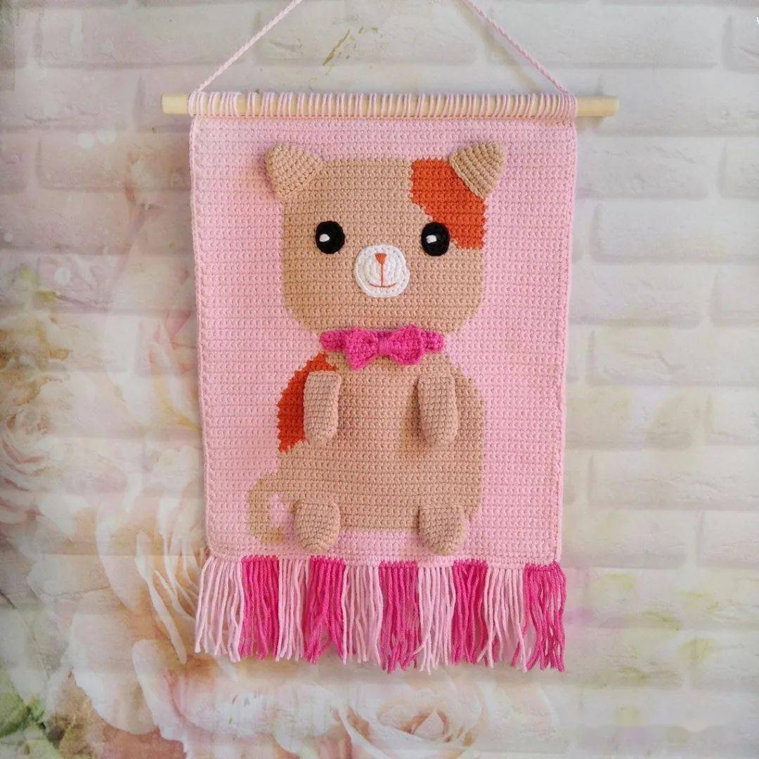 把喜欢的十字绣图案都用毛线编成了挂件这手艺真的不得不佩服附教程