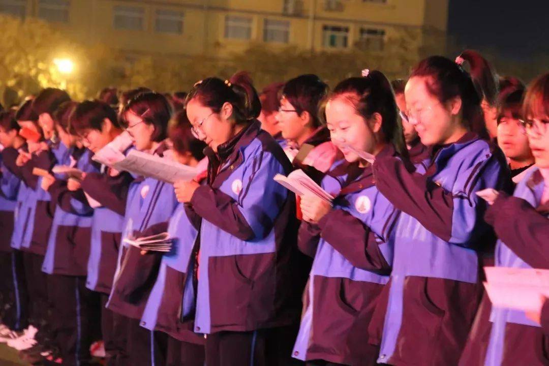河北有一所名校叫武邑中学武中有一种超人叫班主任