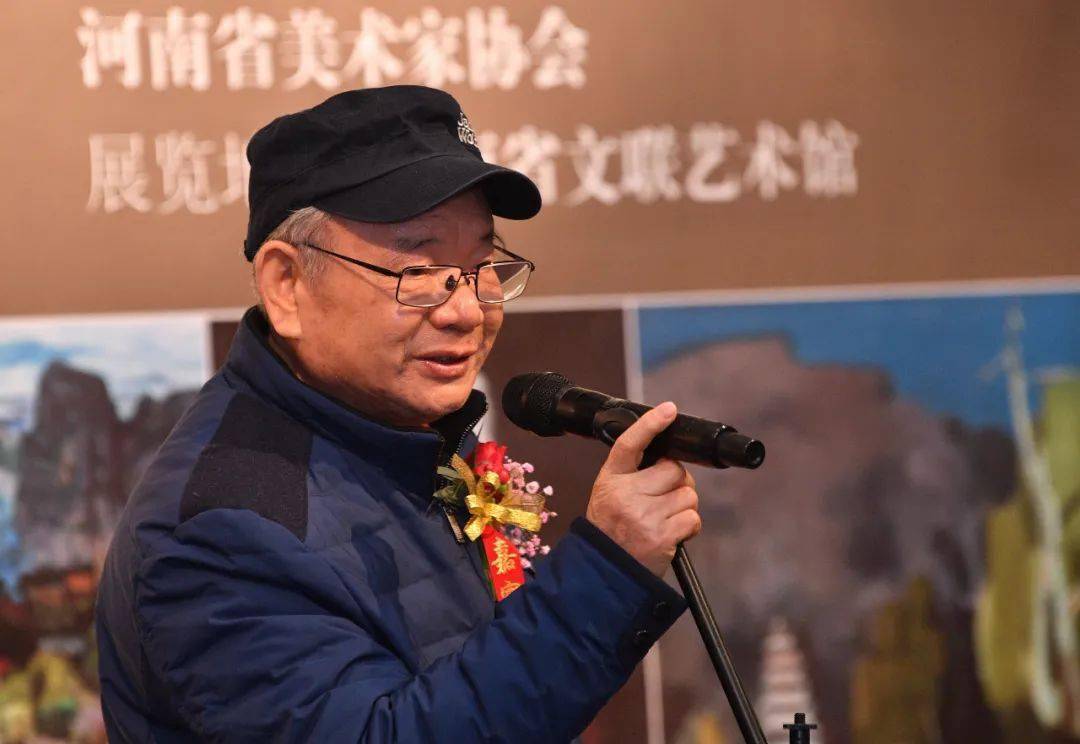 岁月如歌老艺术家曹新林油画作品展在郑引起轰动