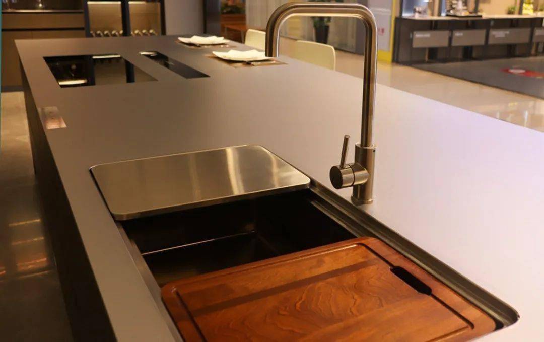 如艺术品般的厨房,用实力诠释高端品质!_卡利亚