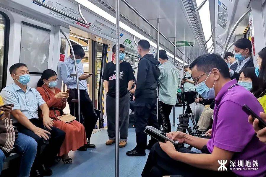 你好盐田港西8号线集装箱创意车站全图鉴