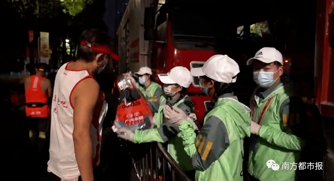 2020广马最新现场!多图 视频!这一幕令人动容