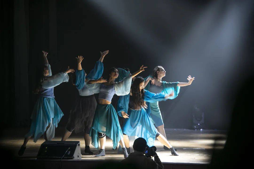 帮推a轮放票推送邀你共赴thegreatestshow