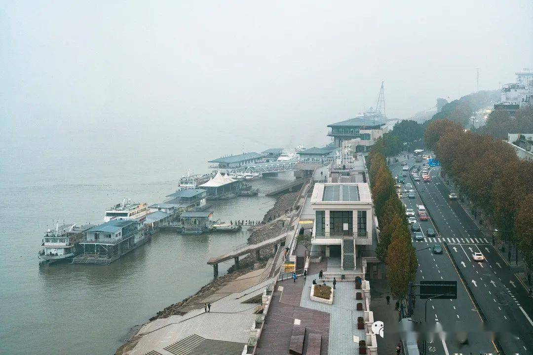 明初公元1371年,武昌古城辟有9个城门,汉阳门就在其中.