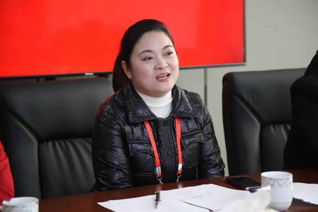 区人大临浦代表小组视察临浦亚运场馆建设情况