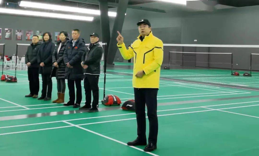 正式运营李永波现身俱乐部羽毛球馆对队员们寄予愿景教诲