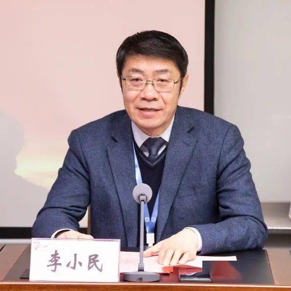 大学校长丁维光,副校长曲巍,研究生院院长穆长征,连一医院领导李小民