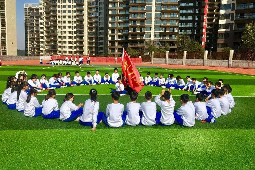 耒阳市慈晖学校初中部升学率怎么样_耒阳市慈晖初中校服