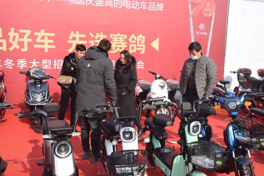 西安电动车三轮车展火爆开启!
