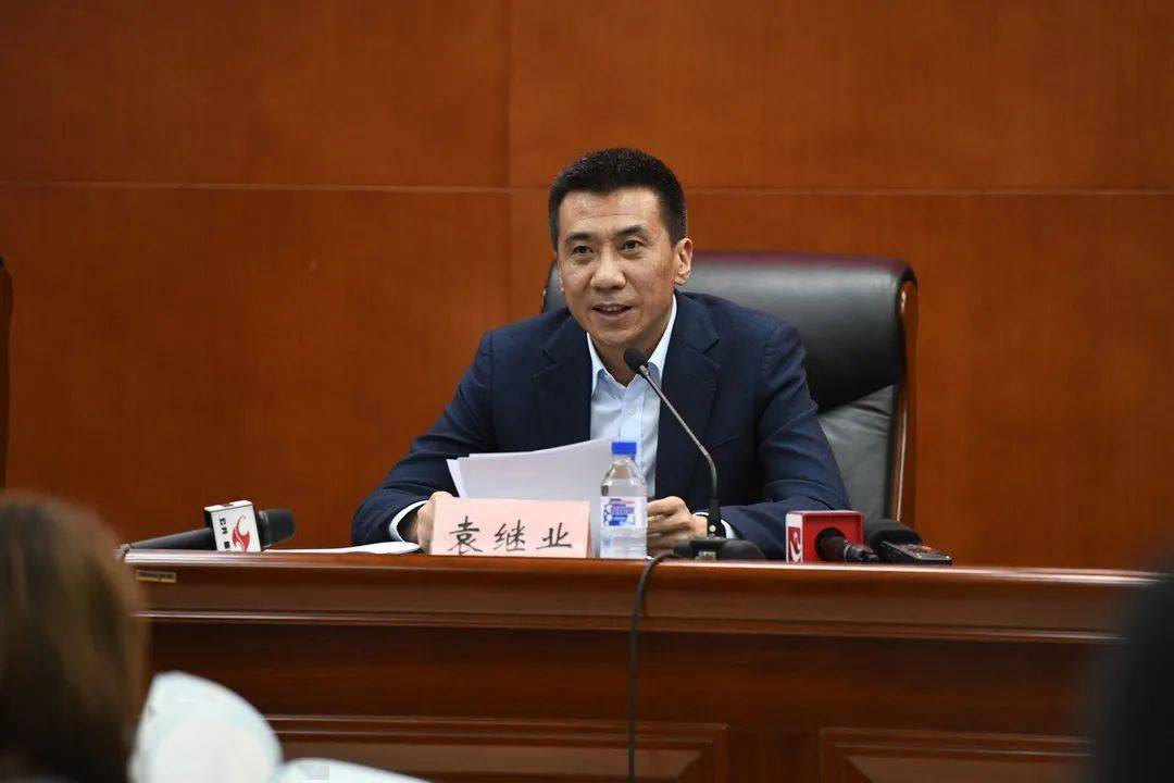 长春市文化广播电视和旅游局副局长袁继业对第二十四届长春冰雪节总体