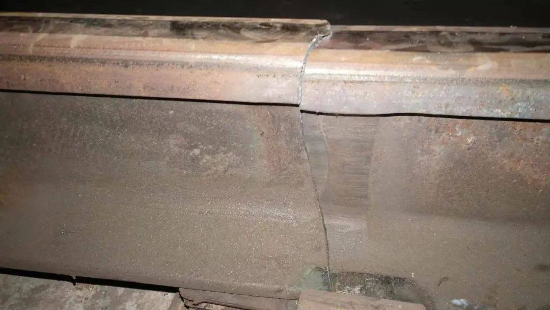 入冬了,地铁钢轨防断这么做!_探伤