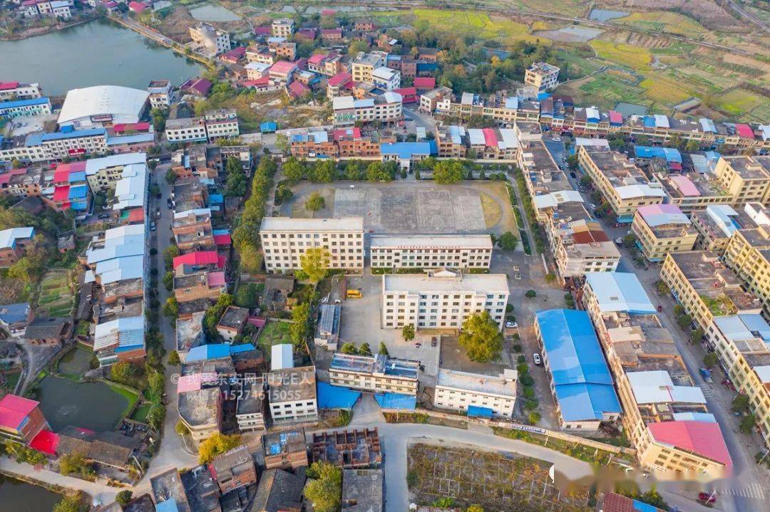 航拍学校系列:东安县井头圩镇中心小学(视频 照片)_手机搜狐网