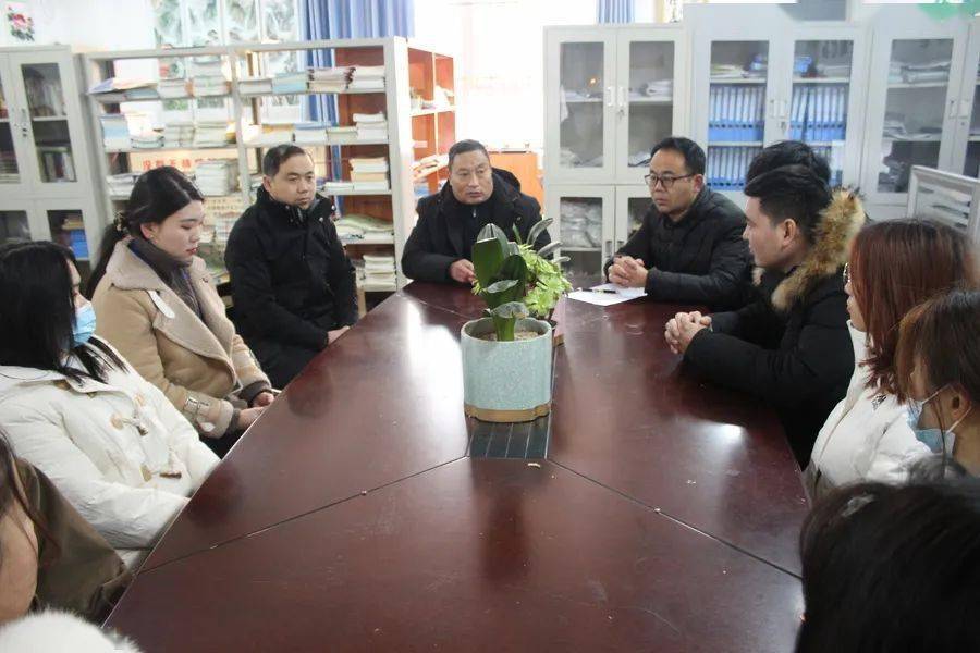书画描绘青春,书法谱写未来——虞城县春来实验学校小学部书画艺术