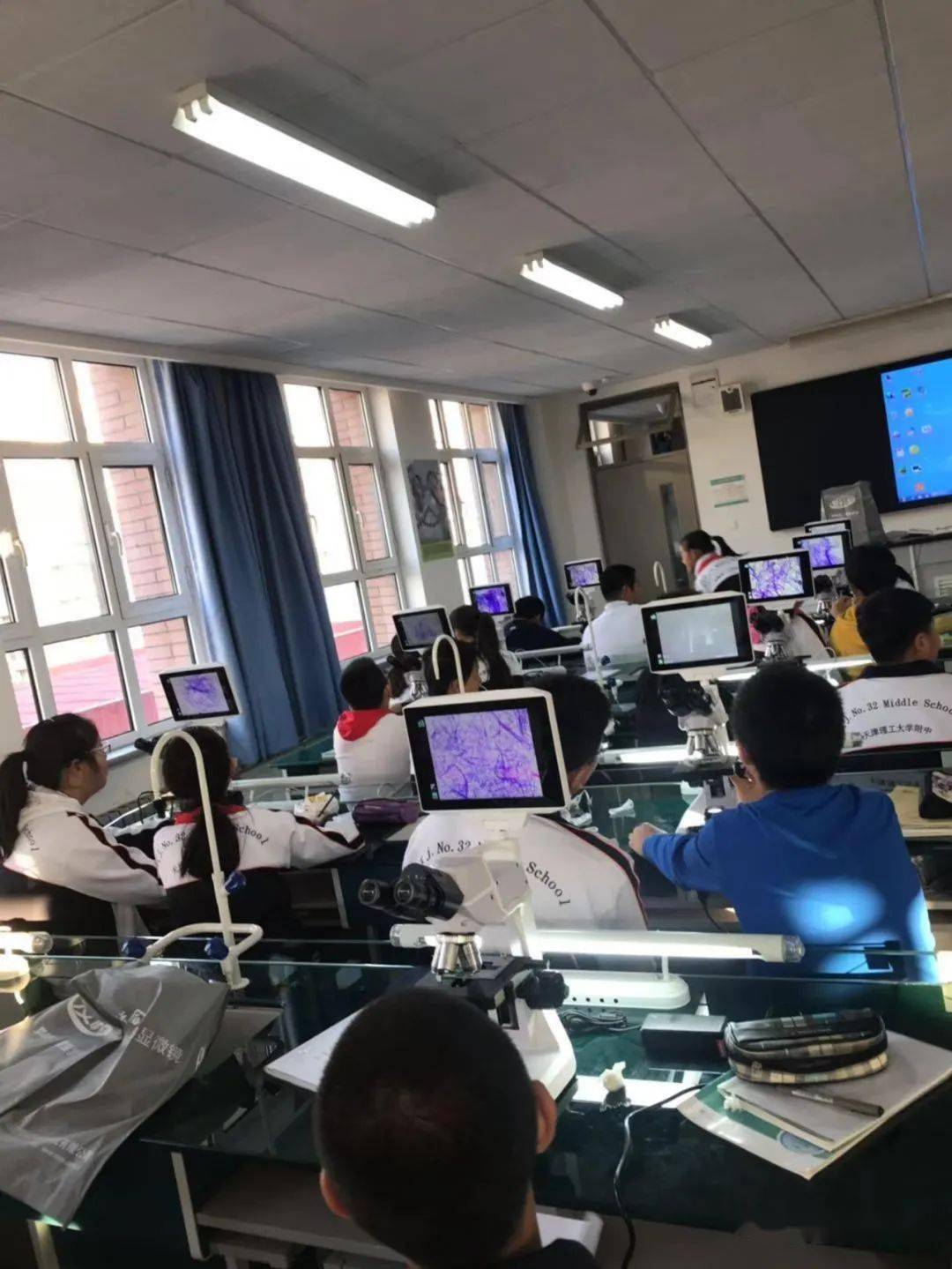 区第三轮义务教育学校现代化建设优秀案例展示——天津市第三十二中学