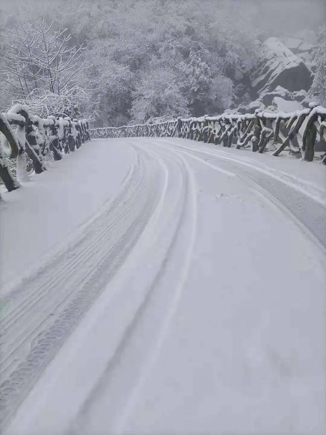 昭通下雪图片