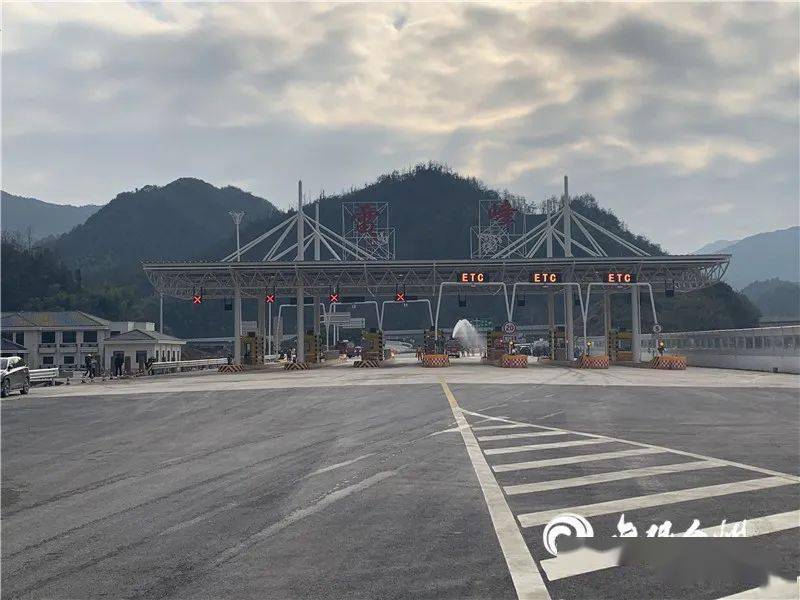 今日头条杭绍台高速通车天台临海数十万山区群众迎来发展新机遇