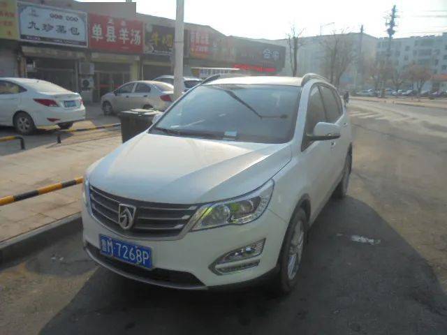 丁娟违法行为: 违反禁止标线指示车牌:鲁mt110x时间:2020年12月22日