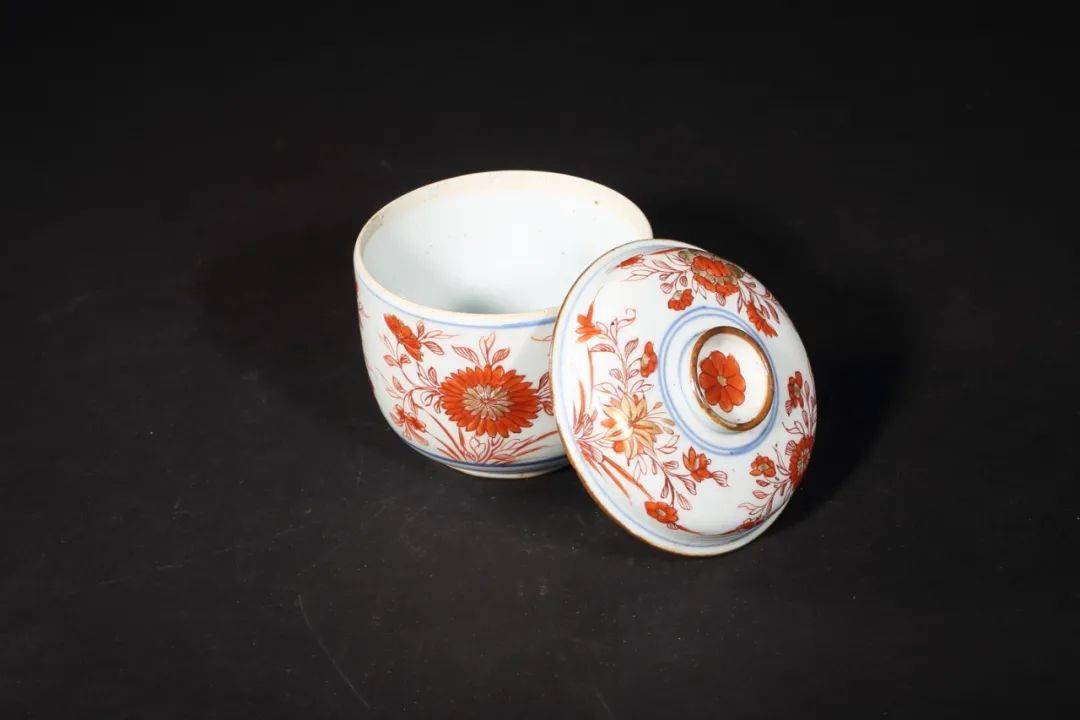 5cm清 五彩人物故事纹盘 d42.5cm民国 粉彩麻姑献寿瓶一对 h14.