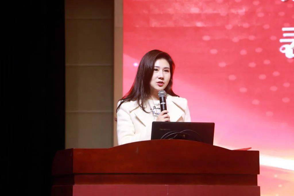 修炼身心进无止境记卓同教育第九届教研节暨首届精英