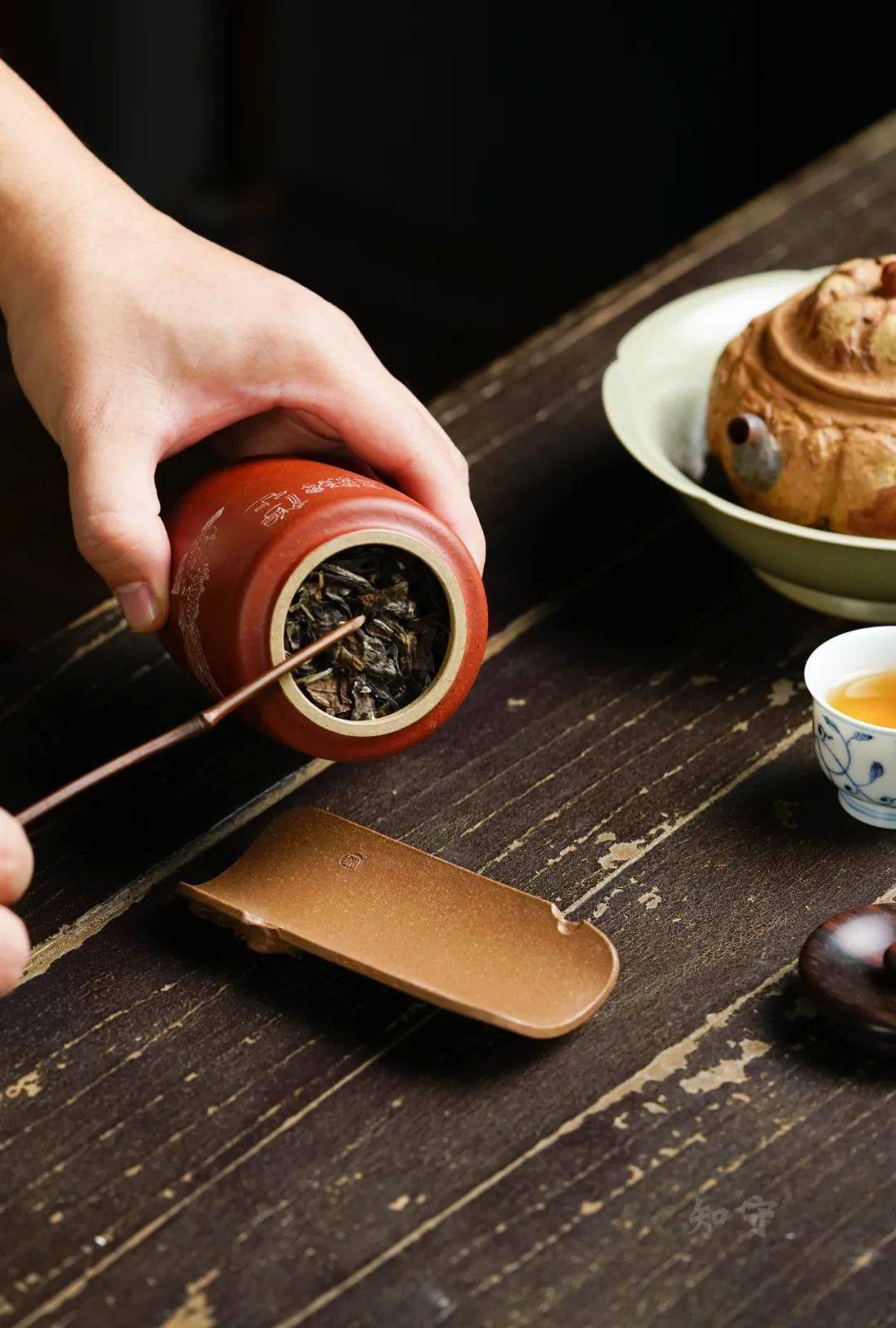 知守茶器云游四海醒茶罐陈志云制