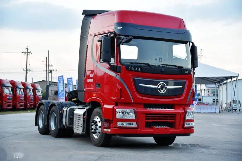 坐拥三台东风天龙,自动挡油耗低,偃师天龙村卡友点赞东风商用车