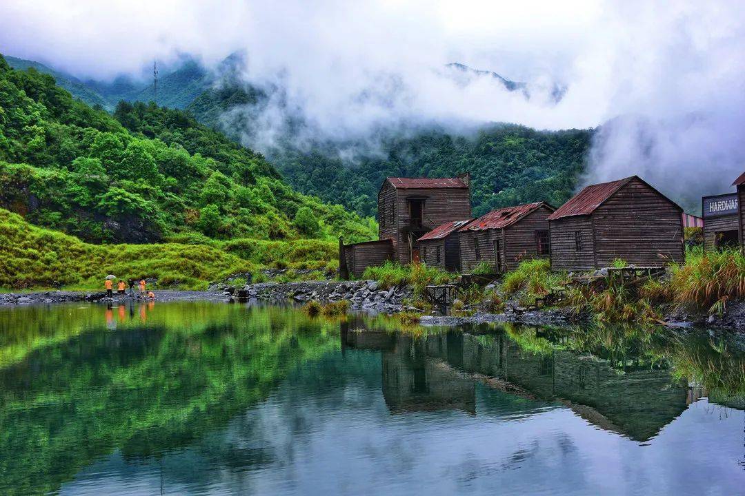 探秘"小冰岛"仙境,邂逅冬日里的另一种风情