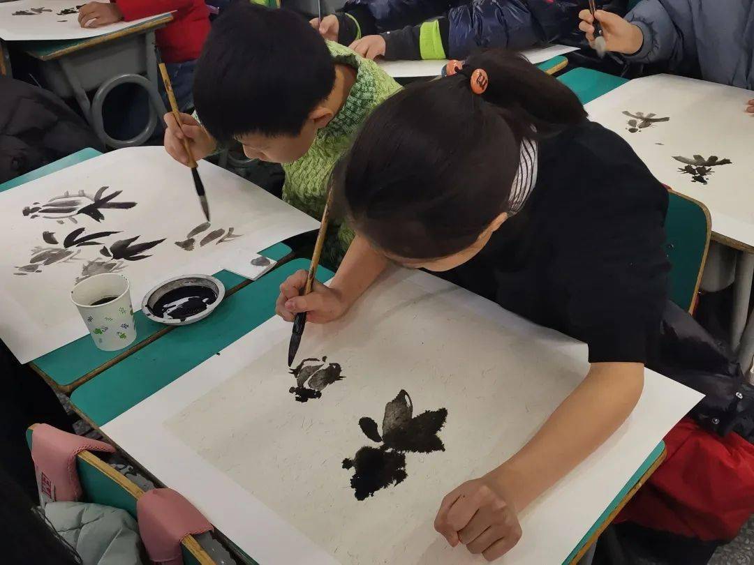 文化惠民国画课堂走进实验小学