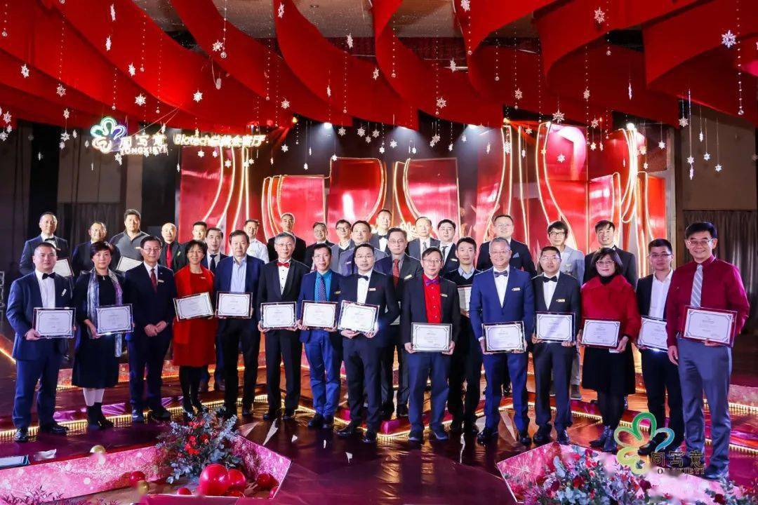 现场丨独墅湖畔百位同写意会员机构总裁写意圣诞