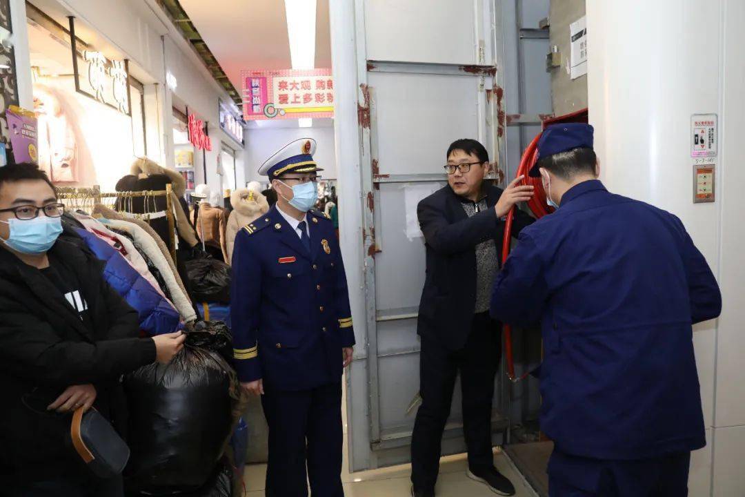 广泛参与,期间,郑州市委常委,政法委书记于东辉,郑州市副市长,公安局