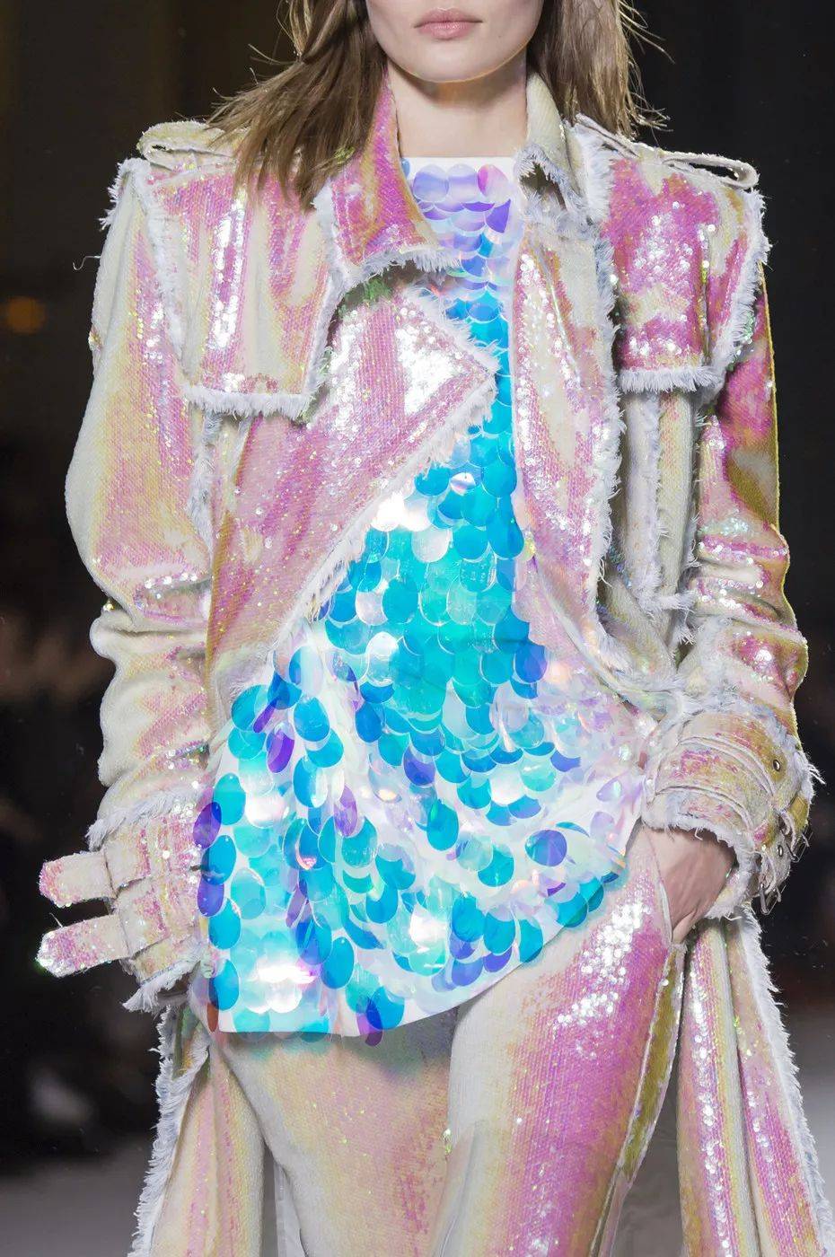 蒸汽波风格在服装设计上有什么新潮