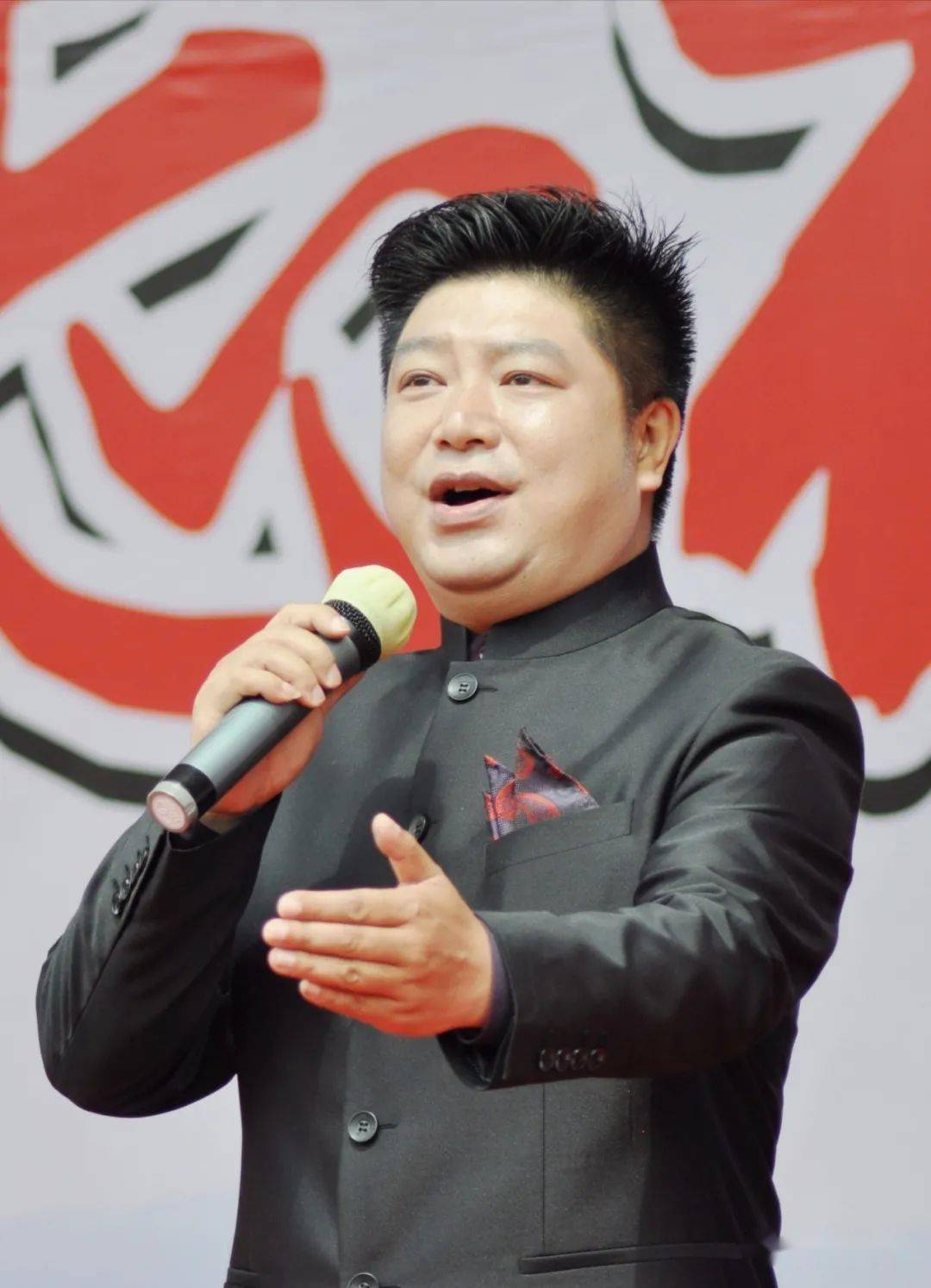 何佳新歌曲《风雨逆行》mv,昭通多个镜头出现_云南