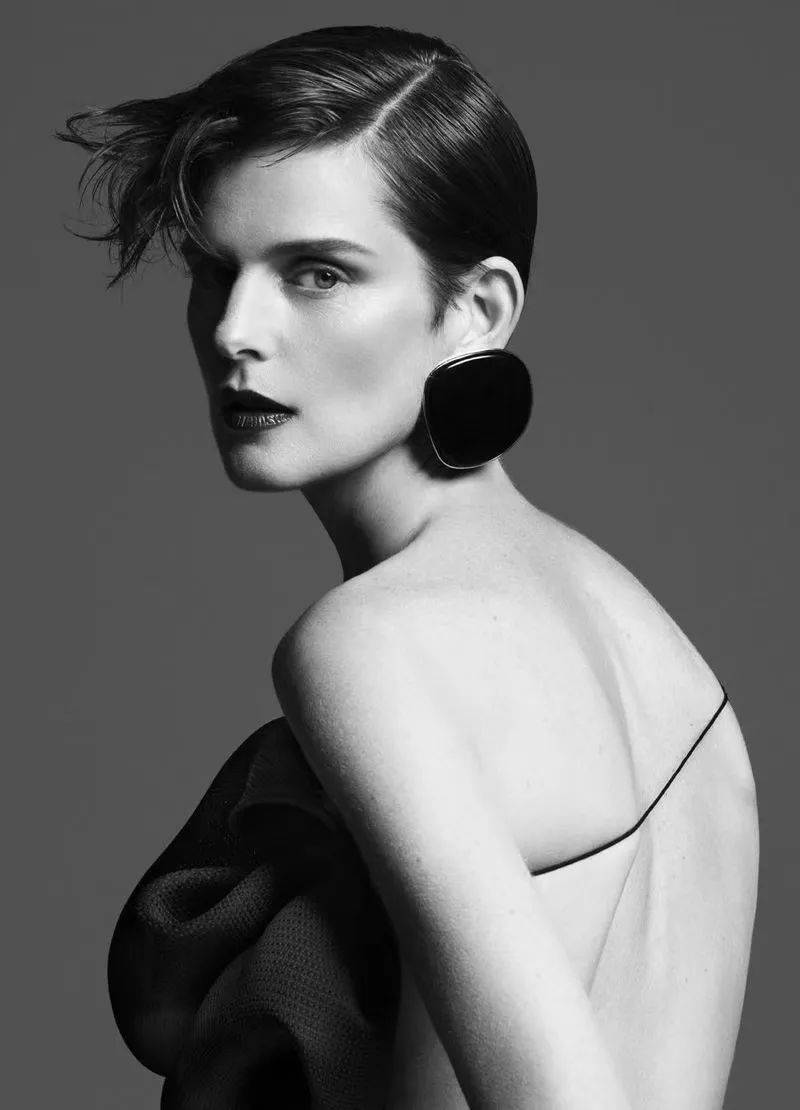 ▍传奇超模stella tennant去世 享年50岁英国超模stella tennant的