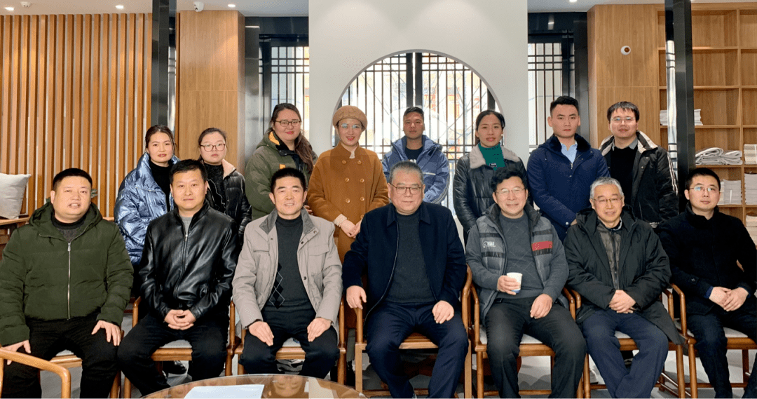 粗缯大布裹生涯 腹有诗书气自华  ——商丘市第