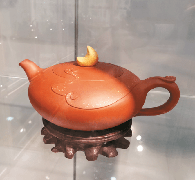 紫砂名家倪顺生作品▲ 宜兴紫砂名家潘建中作品▲ 宜兴紫砂名家程辉作