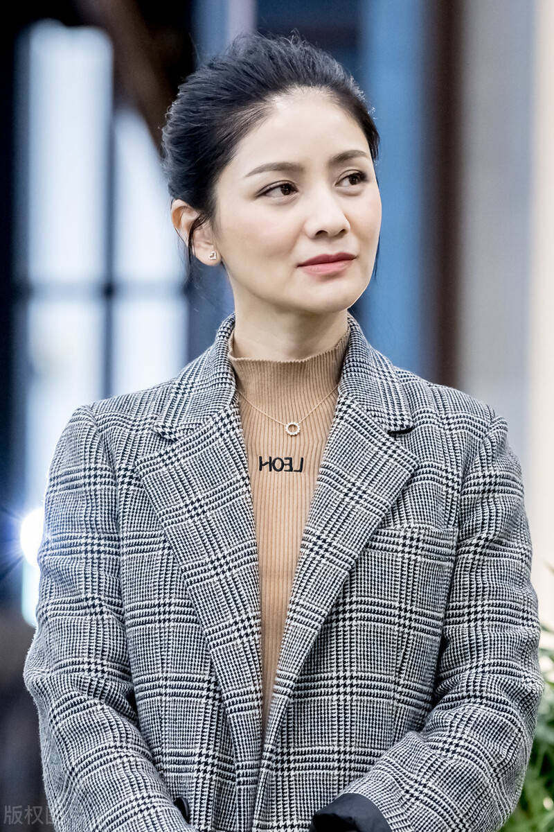 45岁胡可少女的皮肤让人羡慕呀