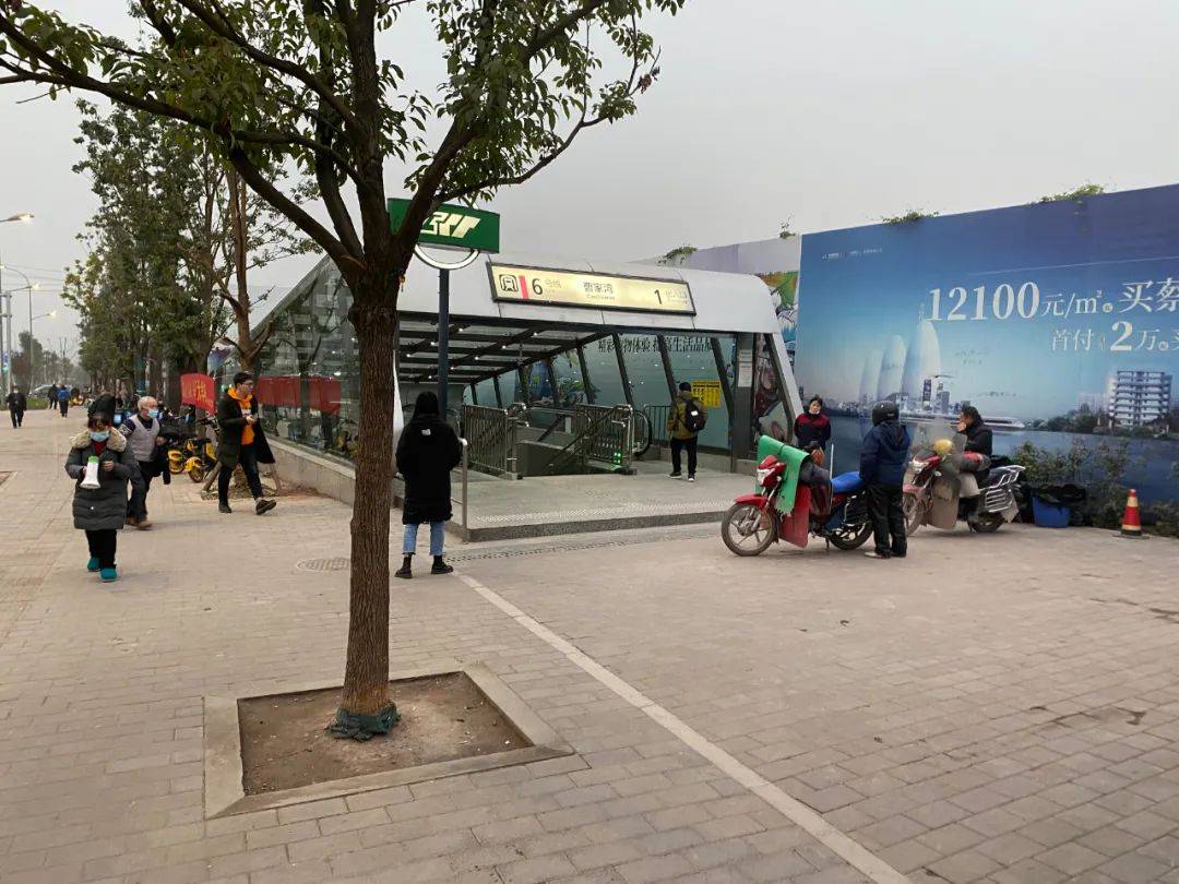 3年后"逆袭照"震惊海外网友_曹家湾